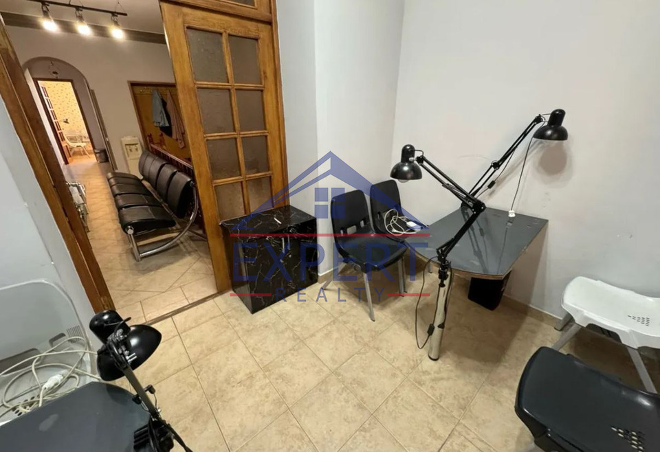 ԿԵՆՏՐՈՆ,ԲԱՂՐԱՄՅԱՆ ՊՈՂՈՏԱ 160ՔՄ