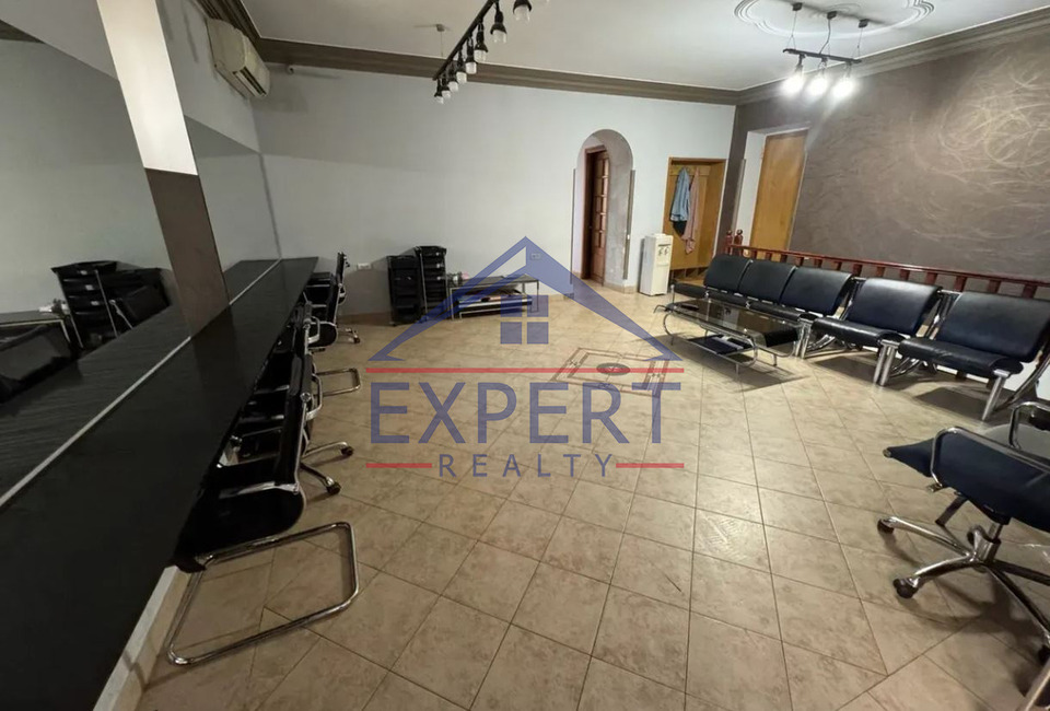 ԿԵՆՏՐՈՆ,ԲԱՂՐԱՄՅԱՆ ՊՈՂՈՏԱ 160ՔՄ