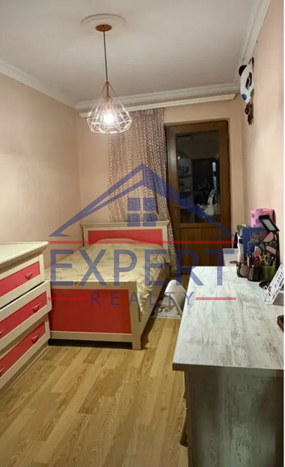 ԴԱՎԹԱՇԵՆ, 1 ԹԱՂԱՄԱՍ, 3 ՍԵՆՅԱԿ