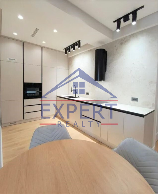 ԿԵՆՏՐՈՆ, ԱՐՇԱԿՈՒՆՅԱՆՑ ՊՈՂՈՏԱ, 2 ՍԵՆՅԱԿ