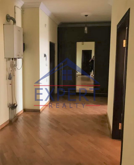 ԱՐԱԲԿԻՐ, ԿՈՄԻՏԱՍԻ ՊՈՂՈՏԱ, 2 ՍԵՆՅԱԿ