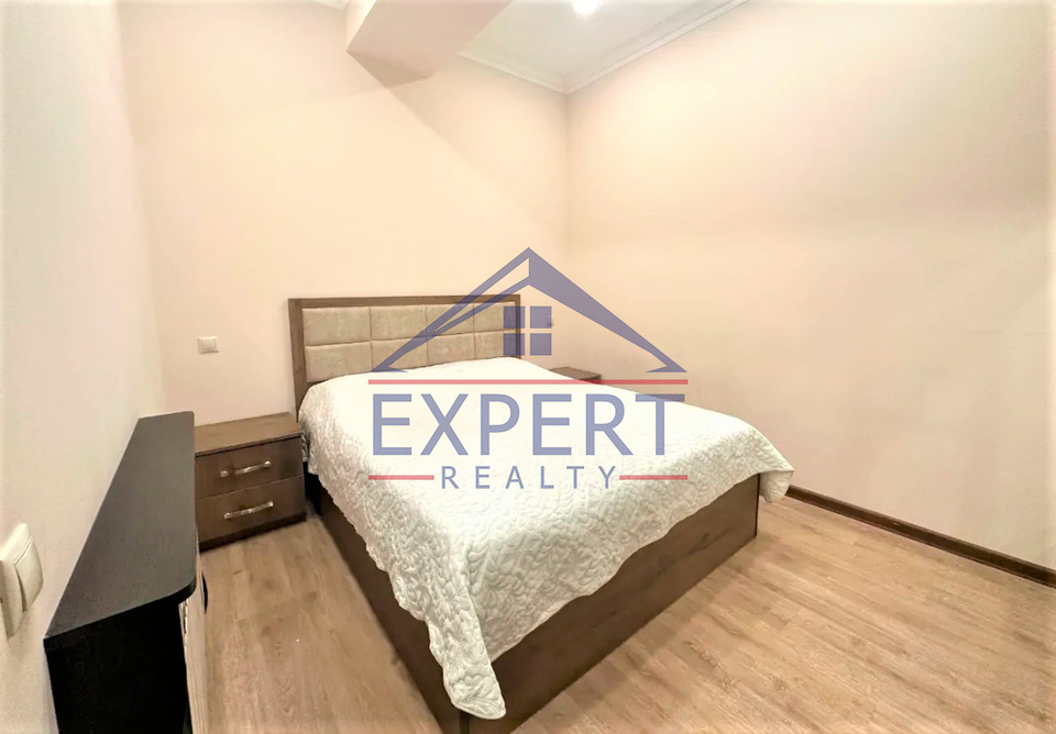 ԿԵՆՏՐՈՆ, ԵԿՄԱԼՅԱՆ ՓՈՂՈՑ, 3 ՍԵՆՅԱԿ