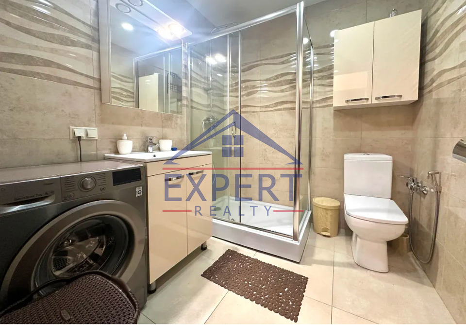 ԿԵՆՏՐՈՆ, ԵԿՄԱԼՅԱՆ ՓՈՂՈՑ, 3 ՍԵՆՅԱԿ