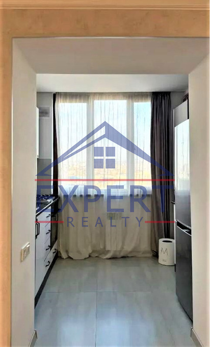 ԷՐԵԲՈՒՆԻ, ՓՈՂՈՑ, 2 ՍԵՆՅԱԿ