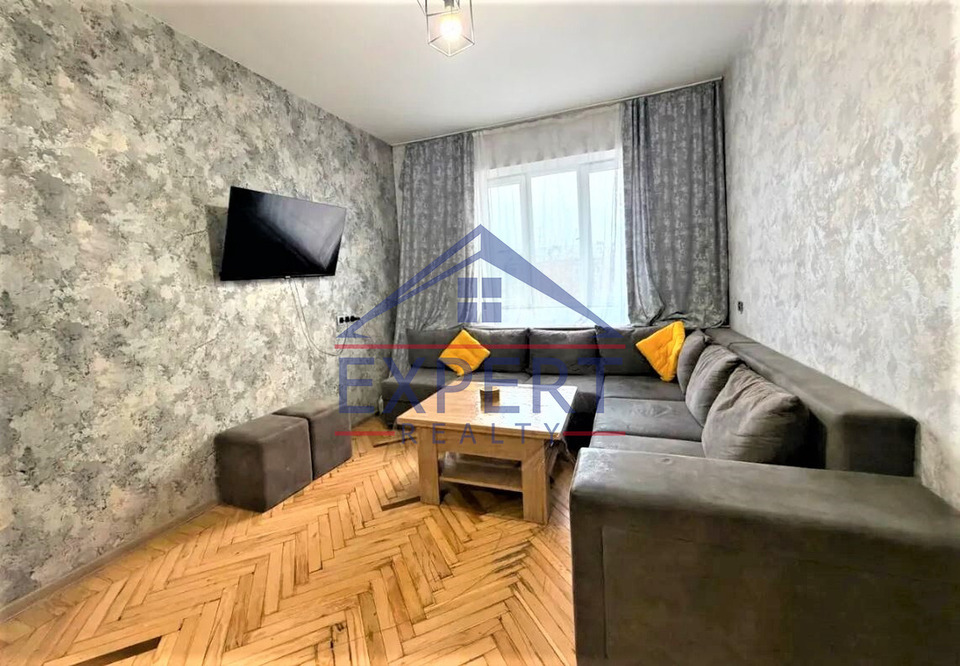 ԷՐԵԲՈՒՆԻ, ԷՐԵԲՈՒՆՈՒ ՓՈՂՈՑ, 2 ՍԵՆՅԱԿ