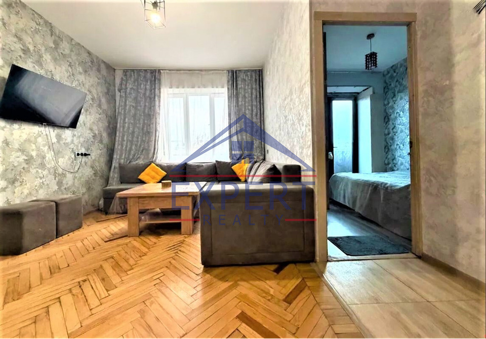 ԷՐԵԲՈՒՆԻ, ԷՐԵԲՈՒՆՈՒ ՓՈՂՈՑ, 2 ՍԵՆՅԱԿ