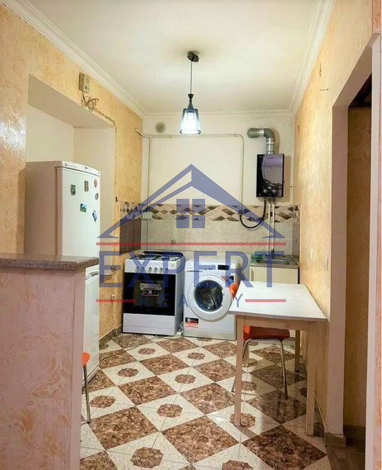 ԿԵՆՏՐՈՆ, ԱՐՇԱԿՈՒՆՅԱՆՑ ՊՈՂՈՏԱ, 2 ՍԵՆՅԱԿ