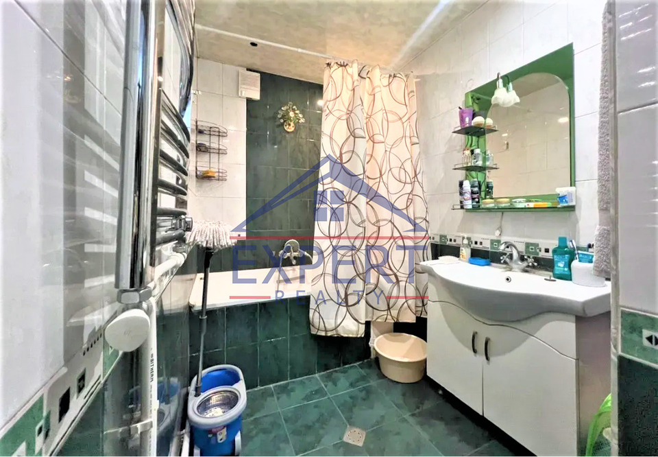 ԷՐԵԲՈՒՆԻ, ԱՎԱՆԵՍՈՎԻ ՓՈՂՈՑ, 3 ՍԵՆՅԱԿ