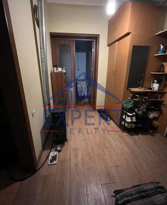 ԱՐԱԲԿԻՐ, ԿԻԵՎՅԱՆ ՓՈՂՈՑ, 3 ՍԵՆՅԱԿ