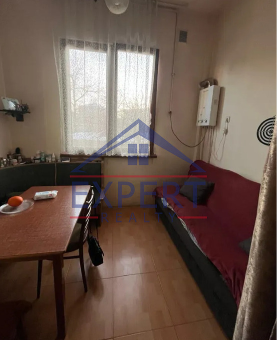 ԱՐԱԲԿԻՐ, ԿԻԵՎՅԱՆ ՓՈՂՈՑ, 3 ՍԵՆՅԱԿ