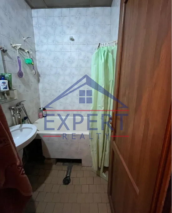 ԱՐԱԲԿԻՐ, ԿԻԵՎՅԱՆ ՓՈՂՈՑ, 3 ՍԵՆՅԱԿ