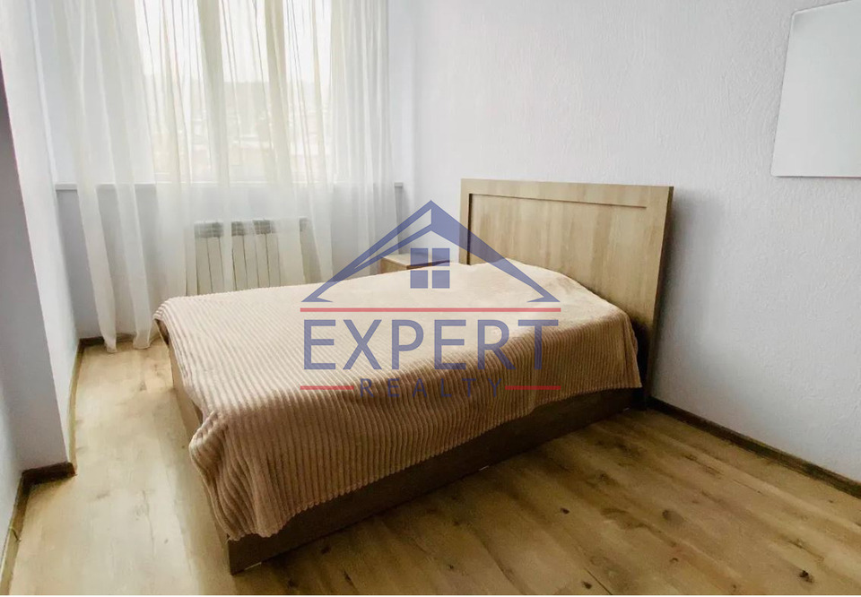 ԿԵՆՏՐՈՆ, ՔԱՋԱԶՆՈՒՆԻ ՓՈՂՈՑ, 2 ՍԵՆՅԱԿ