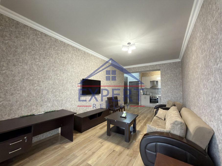 ԿԵՆՏՐՈՆ, ՌՈՍՏՈՄԻ ՓՈՂՈՑ, 2 ՍԵՆՅԱԿ