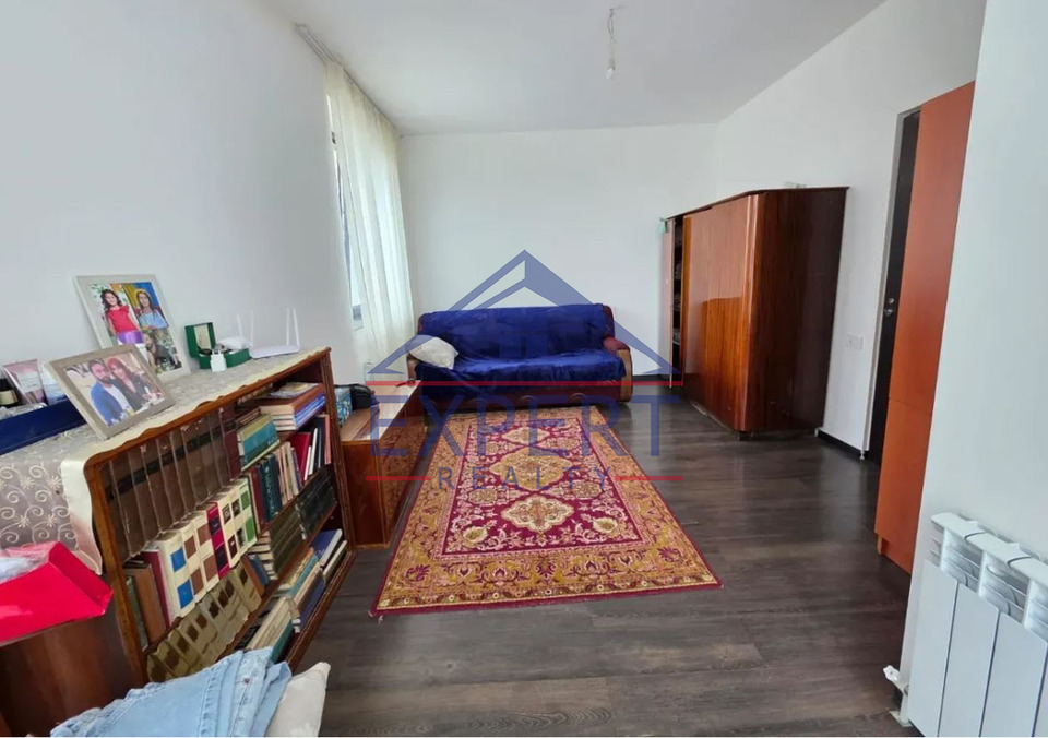 ԱՎԱՆ-ԱՌԻՆՋ, ՊԱՐՈՒՅՐ ՍԵՎԱԿ ԹԱՂԱՄԱՍ, 4 ՍԵՆՅԱԿ