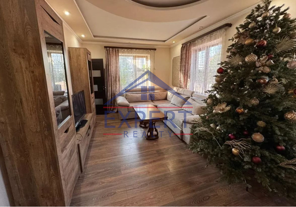 ԱՌԻՆՋ, ՊԱՐՈՒՅՐ ՍևԱԿ ԹԱՂԱՄԱՍ 6 ՍԵՆՅԱԿ