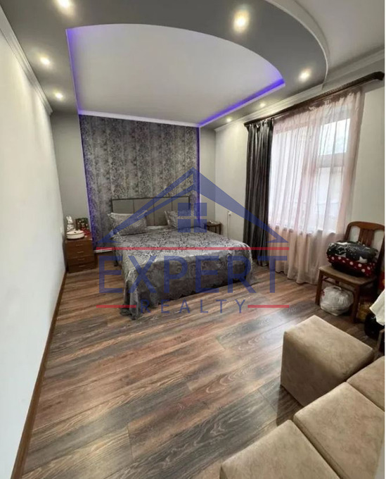 ԱՌԻՆՋ, ՊԱՐՈՒՅՐ ՍևԱԿ ԹԱՂԱՄԱՍ 6 ՍԵՆՅԱԿ