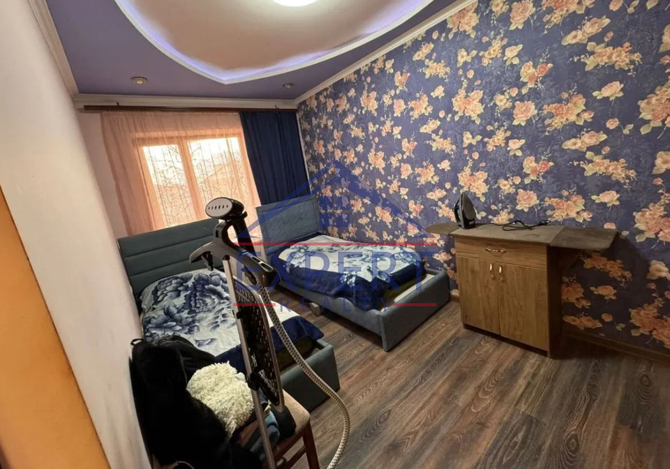 ԱՌԻՆՋ, ՊԱՐՈՒՅՐ ՍևԱԿ ԹԱՂԱՄԱՍ 6 ՍԵՆՅԱԿ