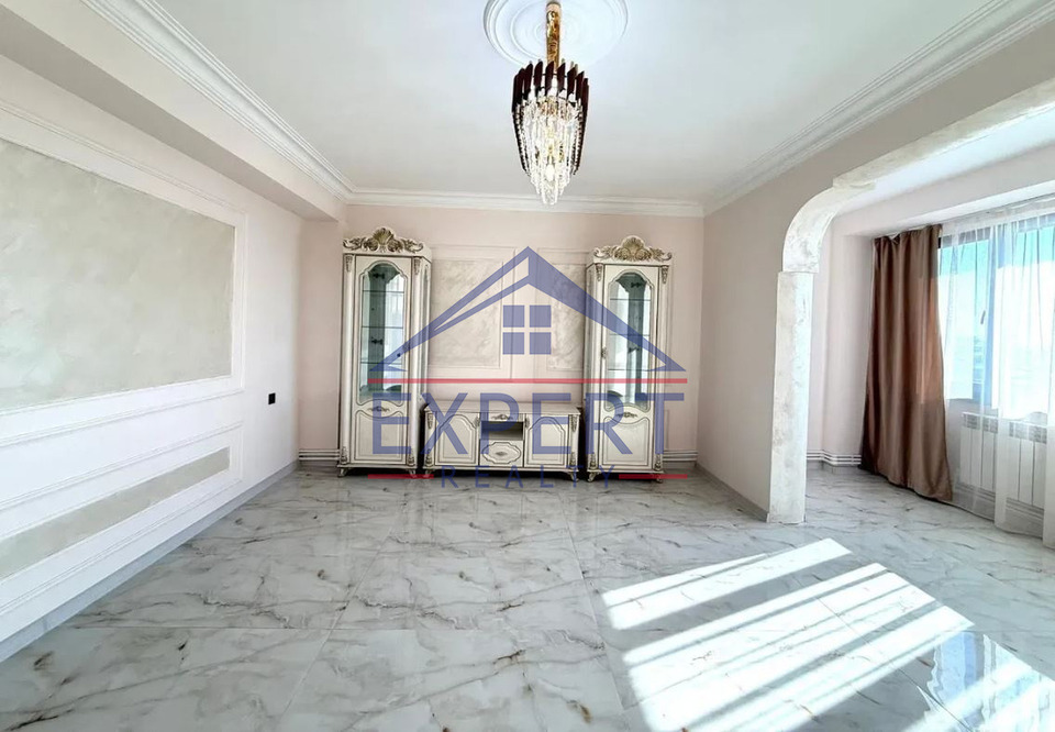 ՄԱԼԱԹԻԱ ՍԵԲԱՍՏԻԱ, ՄԻՔԱՅԵԼՅԱՆ ՓՈՂՈՑ, 4ՍԵՆՅԱԿ