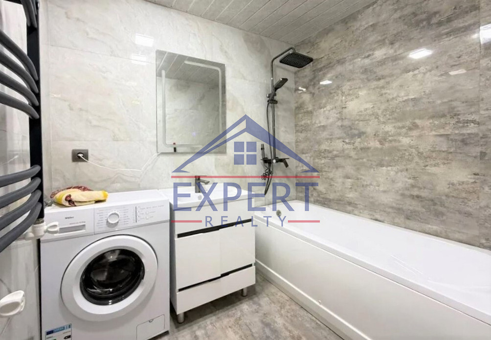 ՄԱԼԱԹԻԱ ՍԵԲԱՍՏԻԱ, ՄԻՔԱՅԵԼՅԱՆ ՓՈՂՈՑ, 4ՍԵՆՅԱԿ