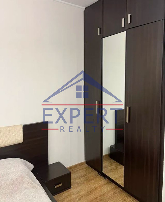 ԿԵՆՏՐՈՆ, ԵԶՆԻԿ ԿՈՂԲԱՑՈՒ ՓՈՂՈՑ, 3 ՍԵՆՅԱԿ