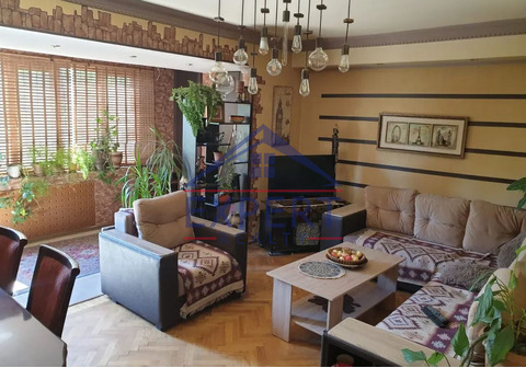 ԴԱՎԹԱՇԵՆ, 2-ԻՆ ԹԱՂԱՄԱՍ, 3 ՍԵՆՅԱԿ