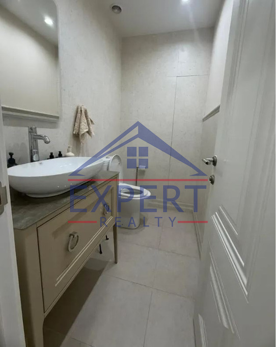 ԿԵՆՏՐՈՆ, ՓԱՐՊԵՑՈՒ ՓՈՂՈՑ, 4 ՍԵՆՅԱԿ