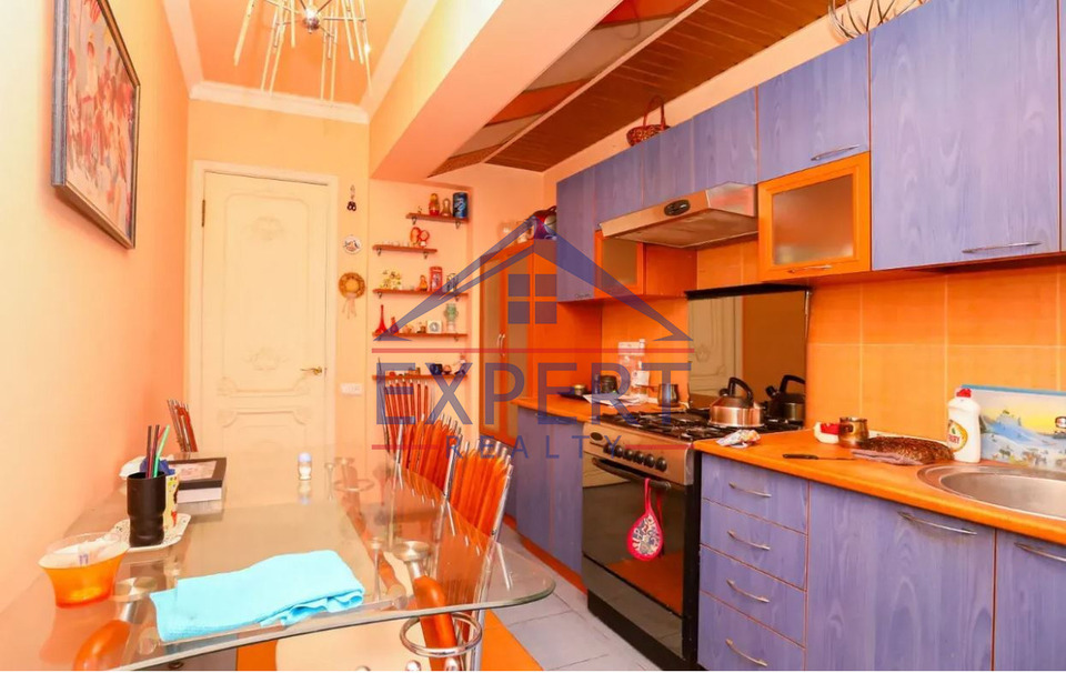 ԱՐԱԲԿԻՐ, ՕՐԲԵԼԻ ՓՈՂՈՑ, 3 ՍԵՆՅԱԿ