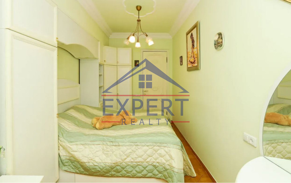 ԱՐԱԲԿԻՐ, ՕՐԲԵԼԻ ՓՈՂՈՑ, 3 ՍԵՆՅԱԿ