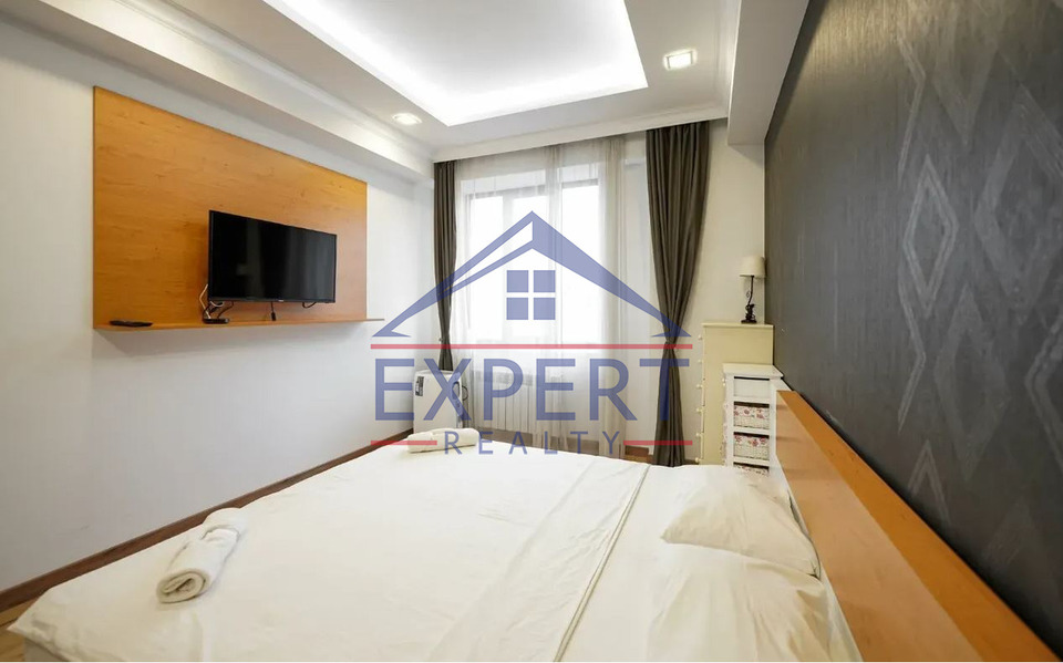 ԿԵՆՏՐՈՆ, ԵԿՄԱԼՅԱՆ ՓՈՂՈՑ, 2 ՍԵՆՅԱԿ