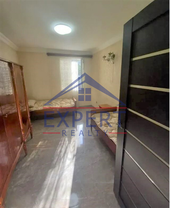 ԿԵՆՏՐՈՆ, ԶԱՔՅԱՆ ՓՈՂՈՑ,  3ՍԵՆՅԱԿ