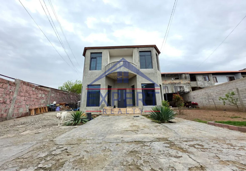 ԱՎԱՆ-ԱՌԻՆՋ, ՊԱՐՈՒՅՐ ՍԵՎԱԿ ԹԱՂԱՄԱՍ, 4 ՍԵՆՅԱԿ