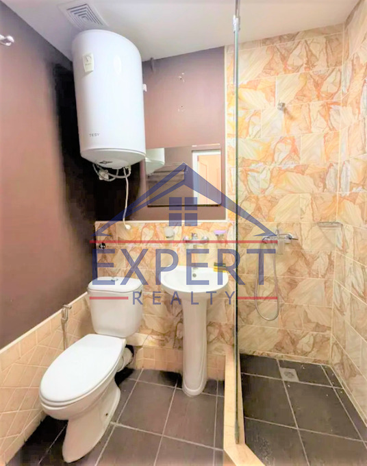 ԿԵՆՏՐՈՆ, ԱԲՈՎՅԱՆ ՓՈՂՈՑ, 18 ՔՄ