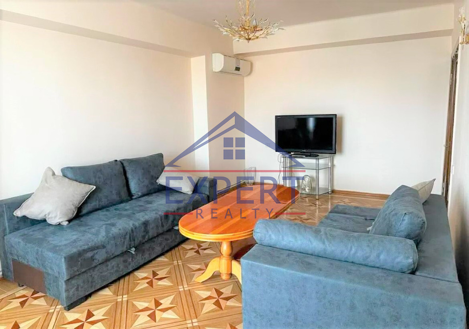 ԿԵՆՏՐՈՆ, ՊԱՐՈՆՅԱՆ ՓՈՂՈՑ, 3 ՍԵՆՅԱԿ