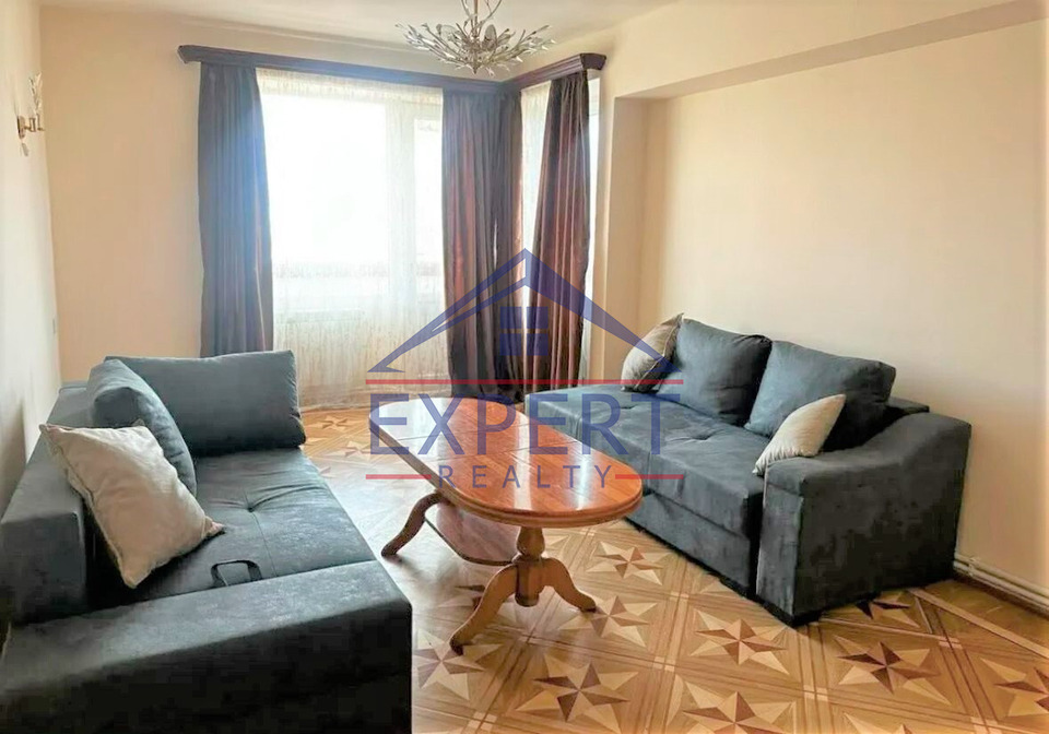 ԿԵՆՏՐՈՆ, ՊԱՐՈՆՅԱՆ ՓՈՂՈՑ, 3 ՍԵՆՅԱԿ