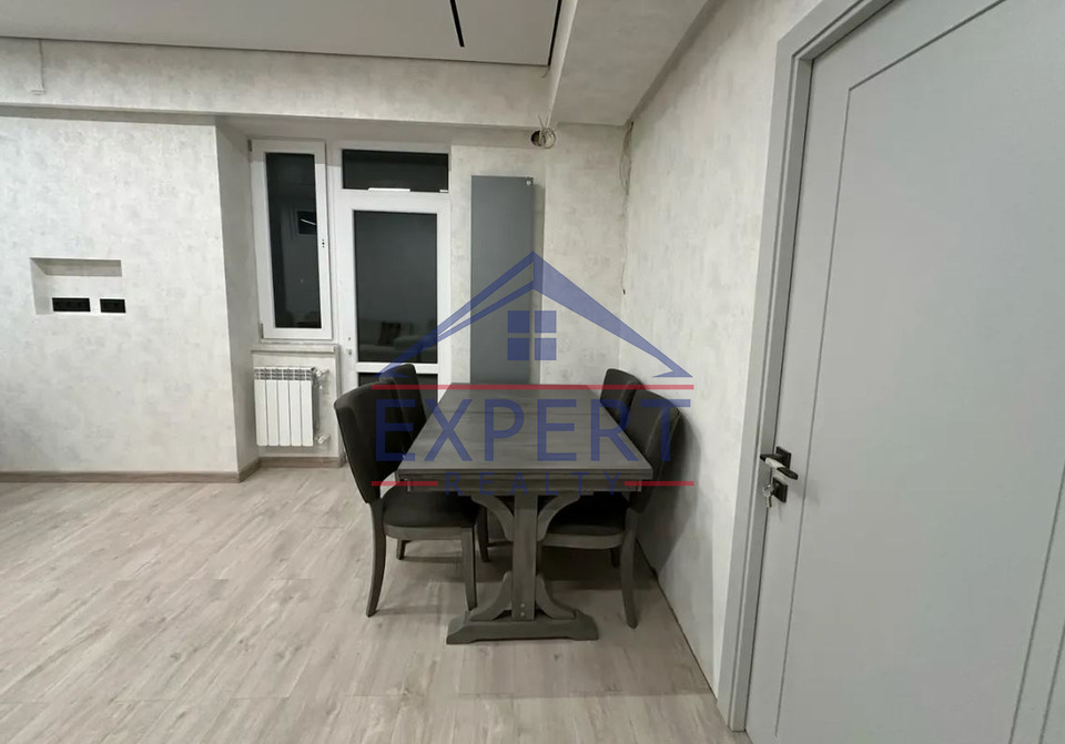 ՔԱՆԱՔԵՌ ԶԵՅԹՈՒՆ   ՊԱՐՈՒՅՐ ՍԵՎԱԿ  3 ՍԵՆՅԱԿ