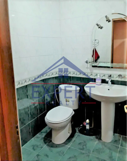 ԿԵՆՏՐՈՆ, ՍՈՒՐԲ ԳՐԻԳՈՐ ԼՈՒՍԱՎՈՐՉԻ ՓՈՂՈՑ, 2 ՍԵՆՅԱԿ