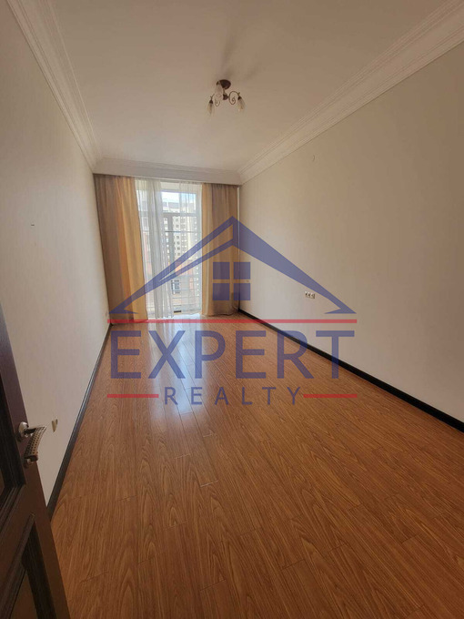 ԿԵՆՏՐՈՆ, ԱՐԱՄԻ ՓՈՂՈՑ, 3 ՍԵՆՅԱԿ