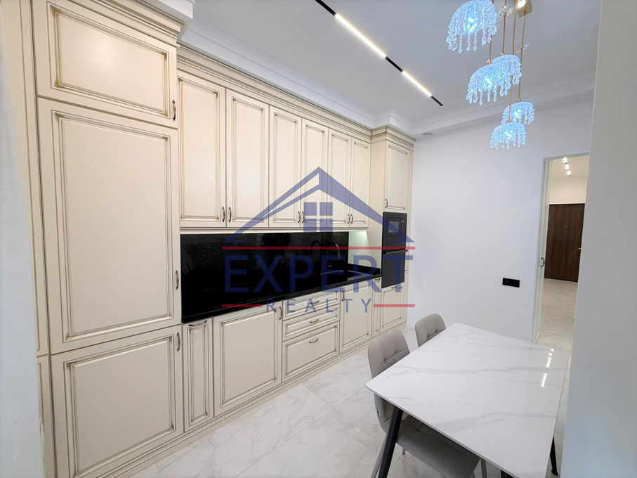 ԿԵՆՏՐՈՆ, ԱՐՇԱԿՈՒՆՅԱՆՑ ՊՈՂՈՏԱ, 2 ՍԵՆՅԱԿ