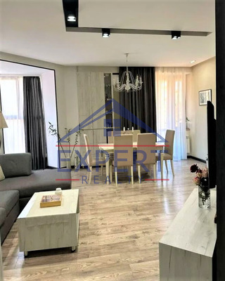 ԿԵՆՏՐՈՆ, ԼԵՌ ԿԱՄՍԱՐ, 4 ՍԵՆՅԱԿ