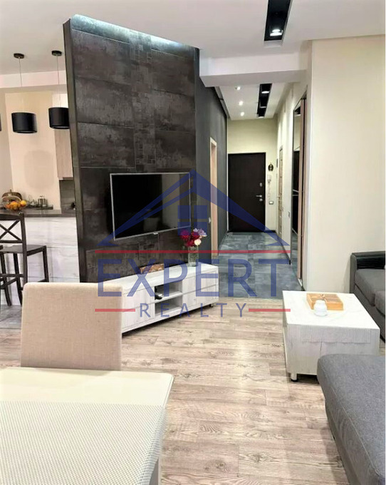 ԿԵՆՏՐՈՆ, ԼԵՌ ԿԱՄՍԱՐ, 4 ՍԵՆՅԱԿ