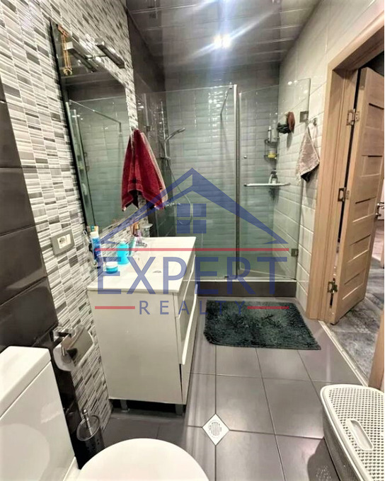 ԿԵՆՏՐՈՆ, ԼԵՌ ԿԱՄՍԱՐ, 4 ՍԵՆՅԱԿ