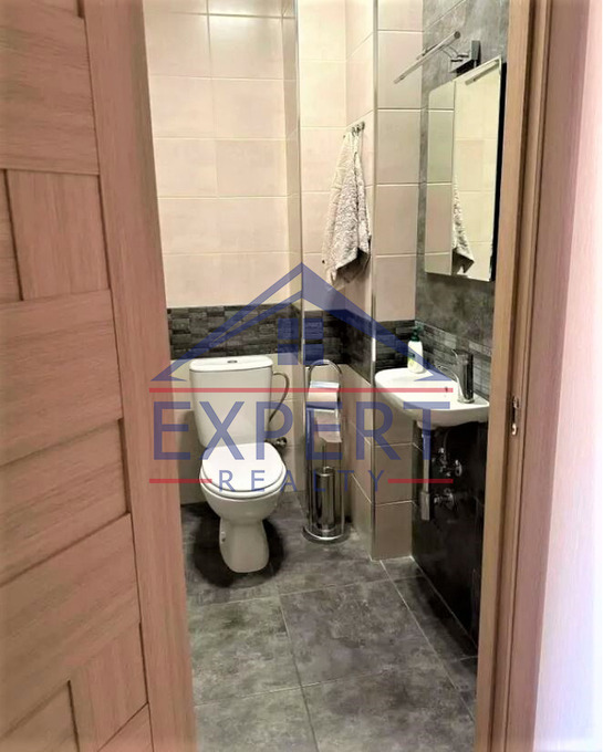 ԿԵՆՏՐՈՆ, ԼԵՌ ԿԱՄՍԱՐ, 4 ՍԵՆՅԱԿ