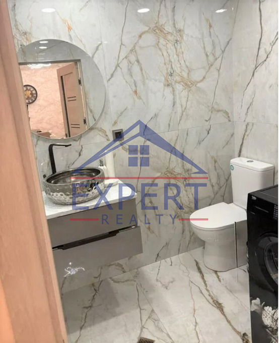 ԿԵՆՏՐՈՆ, ԱՐՇԱԿՈՒՆՅԱՆՑ ՊՈՂՈՏԱ, 2 ՍԵՆՅԱԿ