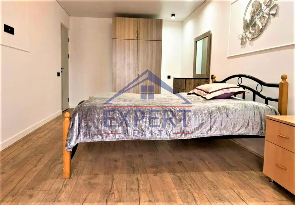 ԱՐԱԲԿԻՐ, ԿՈՄԻՏԱՍԻ ՊՈՂՈՏԱ, 3 ՍԵՆՅԱԿ