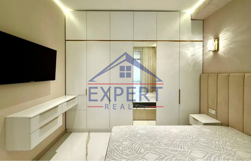 ԿԵՆՏՐՈՆ, ԱՐՇԱԿՈՒՆՅԱՆՑ ՊՈՂՈՏԱ, 2 ՍԵՆՅԱԿ