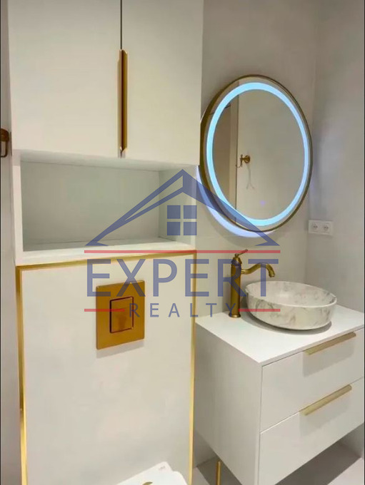 ԿԵՆՏՐՈՆ, ԱՐՇԱԿՈՒՆՅԱՆՑ ՊՈՂՈՏԱ, 2 ՍԵՆՅԱԿ