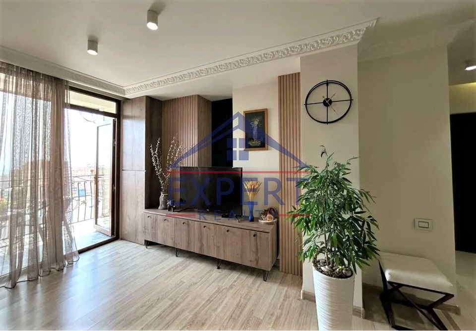 ԱՐԱԲԿԻՐ, ԿՈՄԻՏԱՍԻ ՊՈՂՈՏԱ, 3 ՍԵՆՅԱԿ