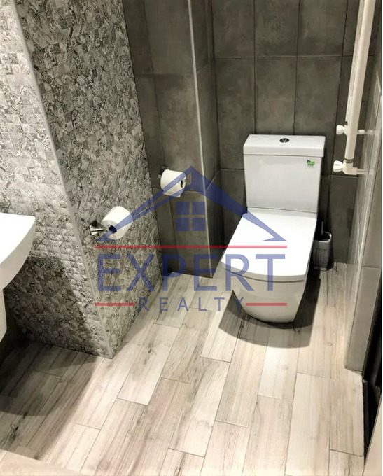 ԱՐԱԲԿԻՐ, ԿՈՄԻՏԱՍԻ ՊՈՂՈՏԱ, 3 ՍԵՆՅԱԿ