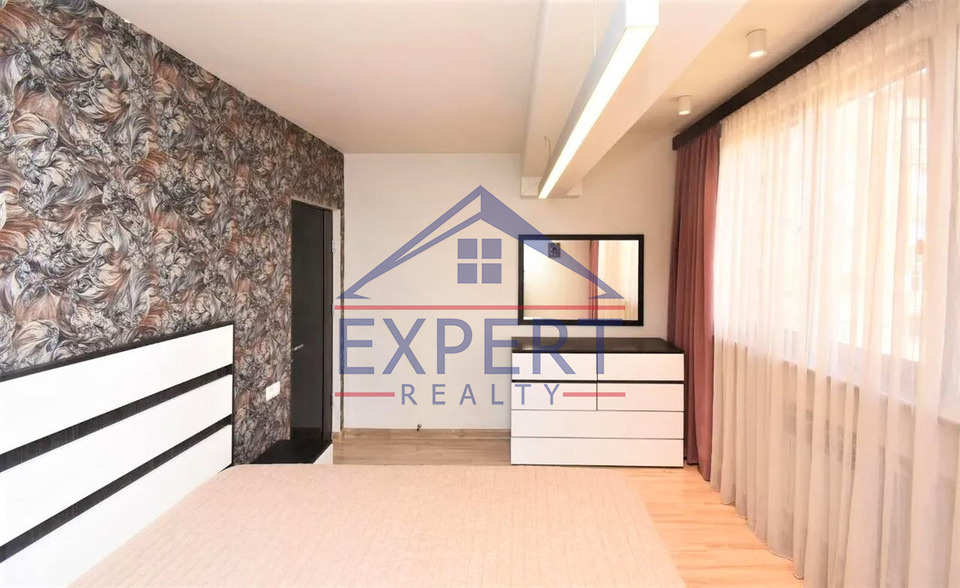 ԱՐԱԲԿԻՐ, ԿՈՄԻՏԱՍԻ ՊՈՂՈՏԱ, 3 ՍԵՆՅԱԿ