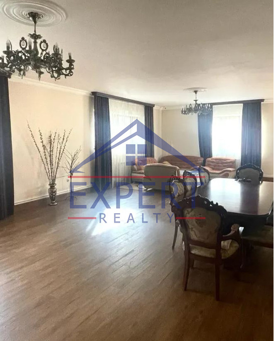 ԱՎԱՆ, ԽԱՉԱՏՈՒՐ ԱԲՈՎՅԱՆ ՓՈՂՈՑ, 6 ՍԵՆՅԱԿ